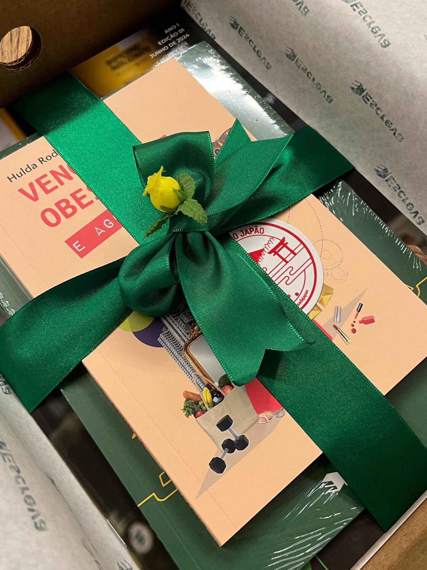 #Outubro
Construir um Brasil de novos autores é o próprio que nos move, e a cada dia semeamos conhecimento. Gratidão aos que escolheram a Escreva como a casa editorial que transforma ideias em livros incríveis.
