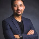 Franklin Yamasake é empresário, doutor em inovação e professor. Fundador da Traciona, uma consultoria especializada no desenvolvimento de ecossistemas de inovação e co-fundador do grupo de investidores-anjo Poli Angels.